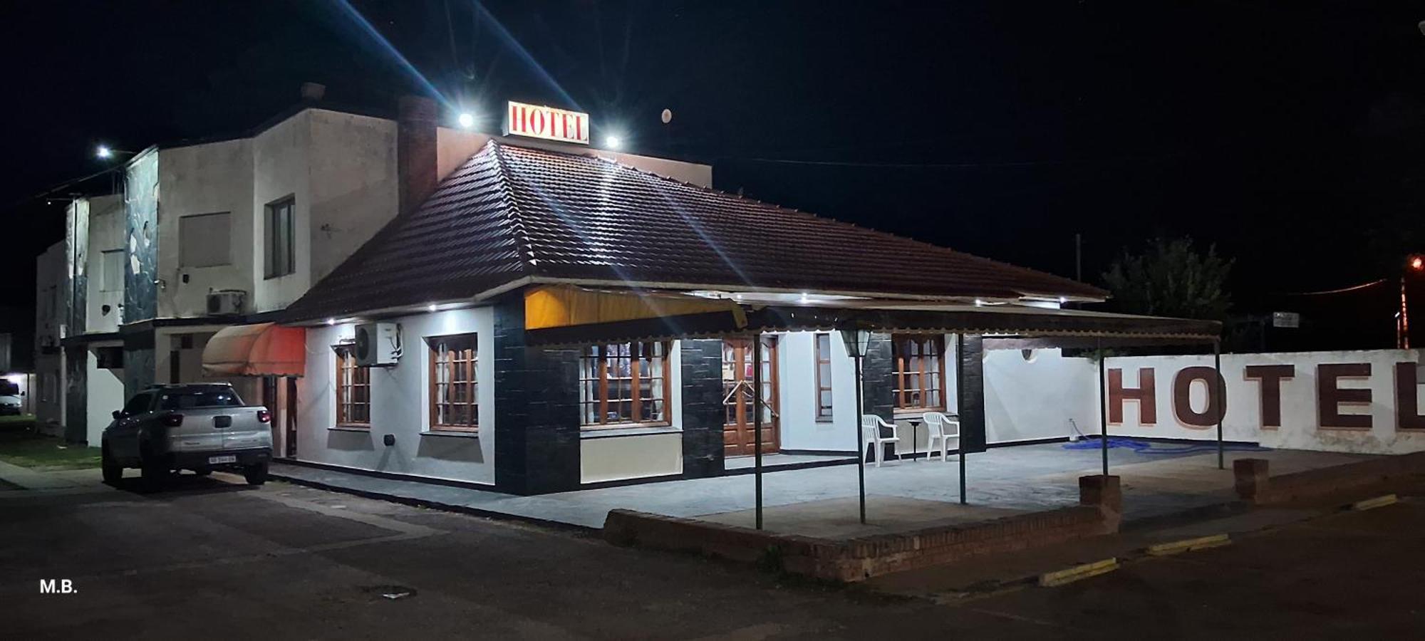 Hotel Y Restaurant Don Quijote Macachín 외부 사진